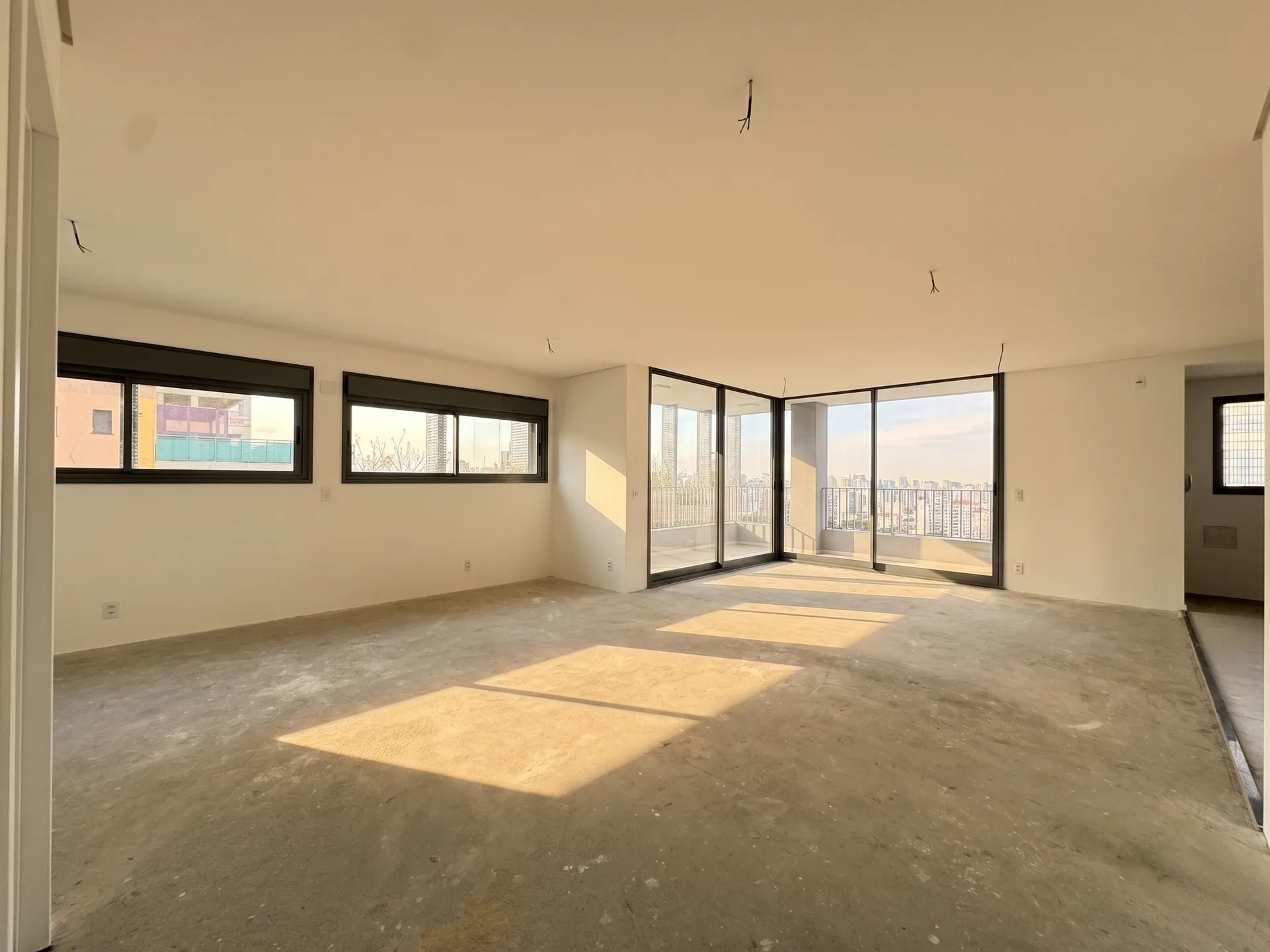 Apartamento à venda no bairro Pinheiros, em São Paulo, proporciona uma oportunidade excepcional para experimentar um estilo de vida urbano e sofisticado. - Foto 1