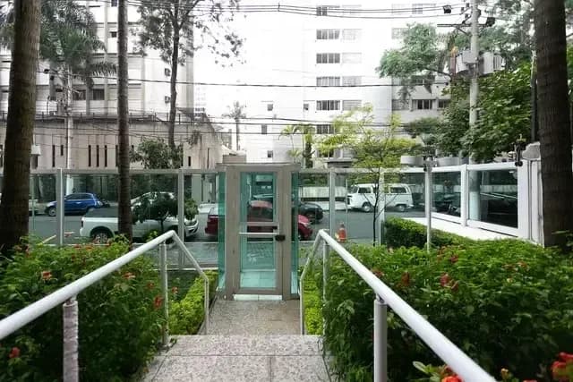 Foto do condomínio — Henry Mancini
