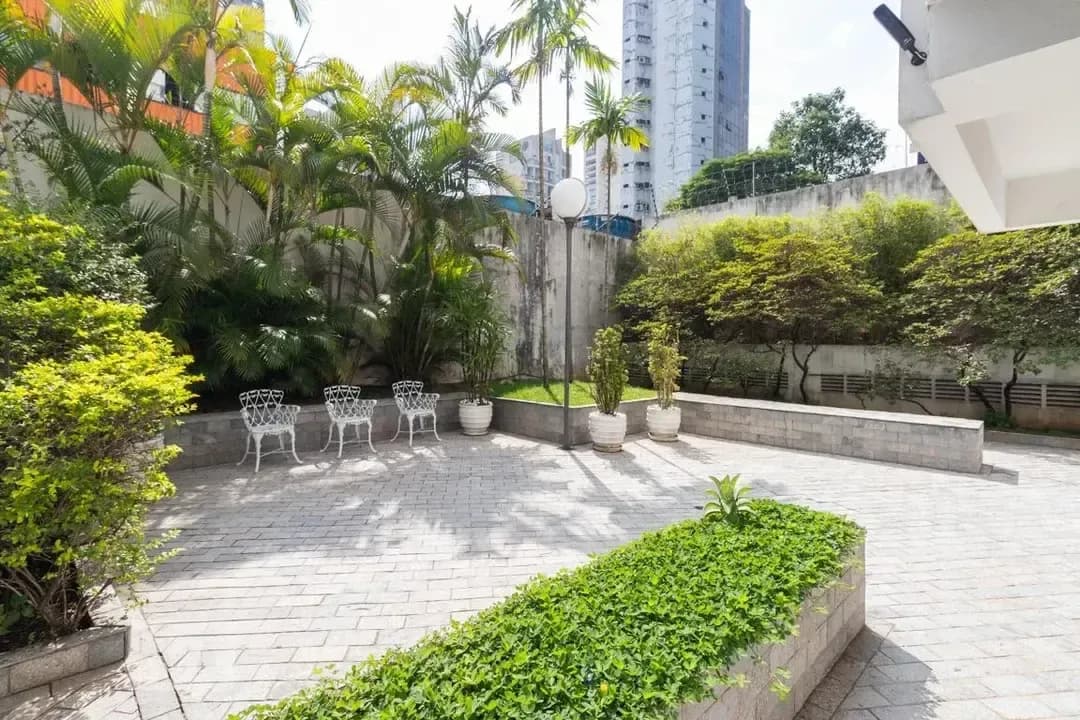 Foto do condomínio — Conde Versalhes