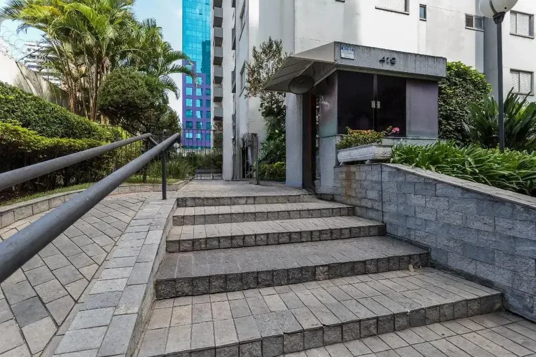 Foto do condomínio — Conde Versalhes