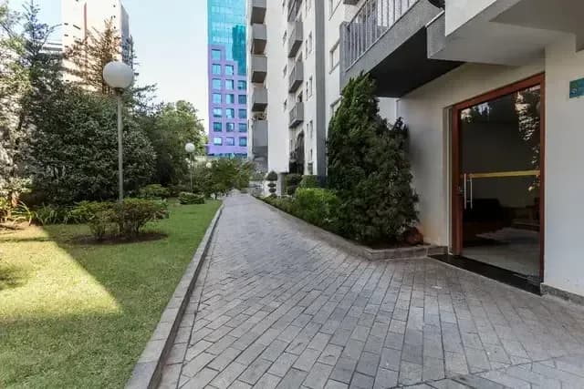 Foto do condomínio — Conde Versalhes